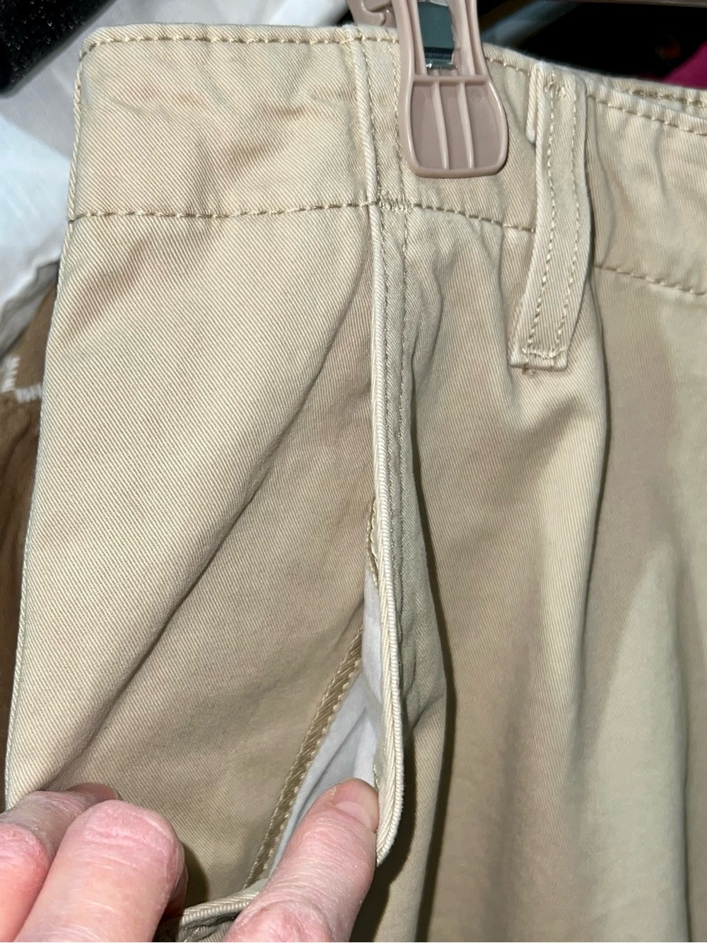 Levi’s Woman’s 94 Baggy Cargo Pants Bundle - Picture 10 of 16